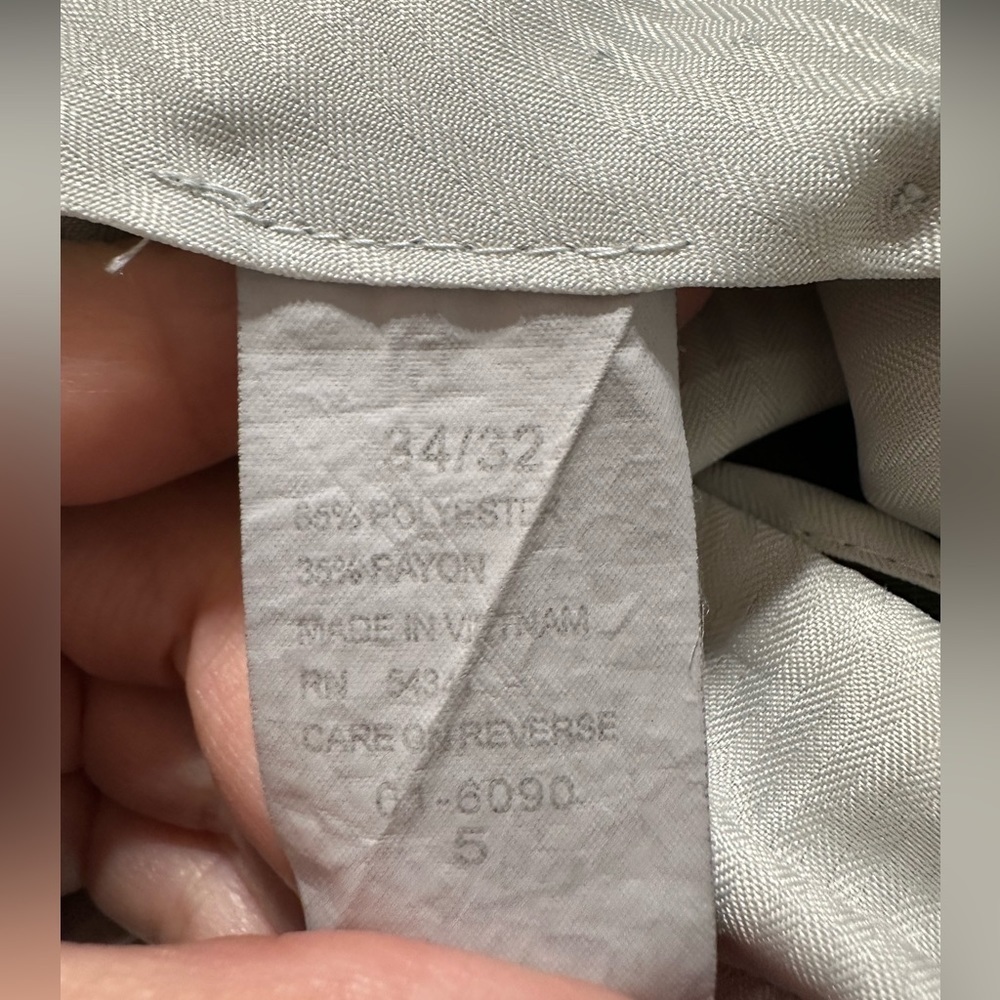EUC Men’s Louis Raphael dress pants 34/32 - Picture 3 of 3